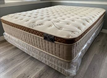 Queen Organic Cloud Edition Europillow Top 12inch Mattress