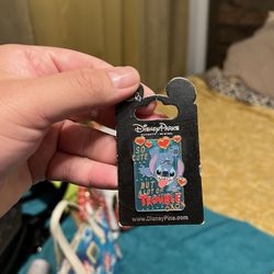 WALT DISNEY WORLD STITCH ''SO CUTE BUT ALOT OF TROUBLE''  LANYARD PIN NEW