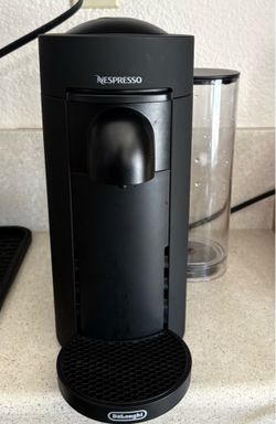 NESPRESSO Coffee Maker - barely used