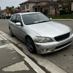 2002 Lexus IS 300