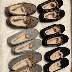 UGG MOCCASINS 💯 AUTHENTIC Sizes 5/6/8