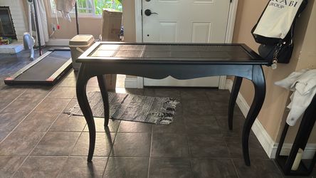 Sofa table and side table