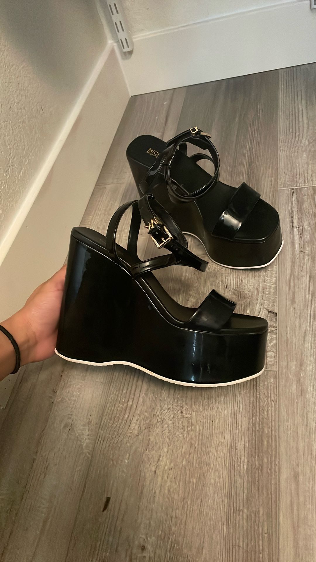 Micheal Kors Wedges