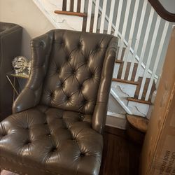 Twin Leather chairs 