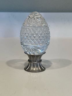 Fancy Old-Looking Crystal Egg