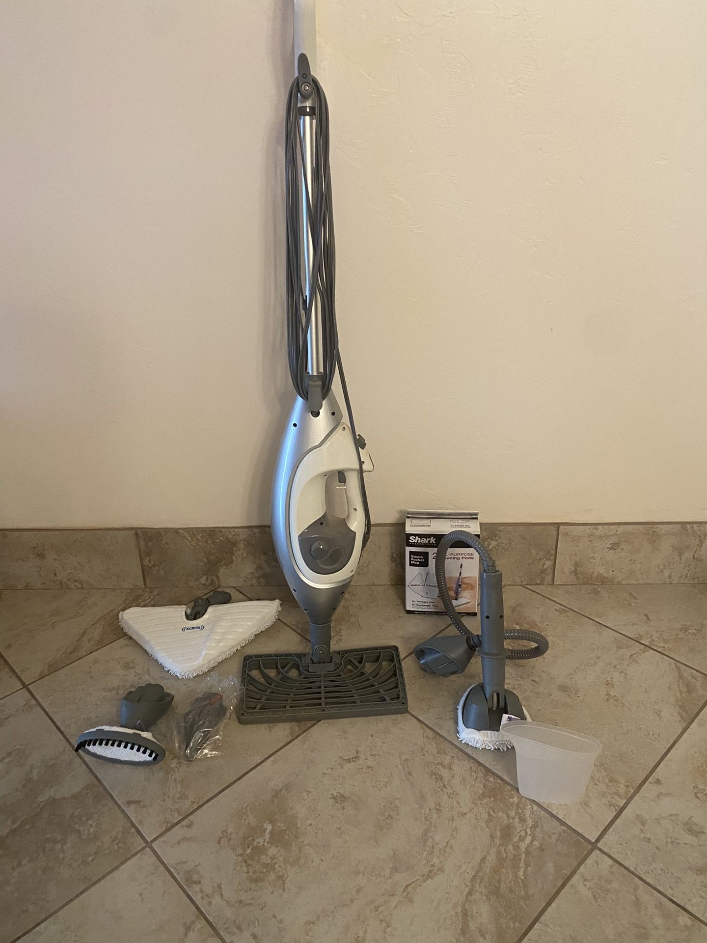 Shark Lift-Away S3901 Pocket Mop Hard Floor Portable Steamer