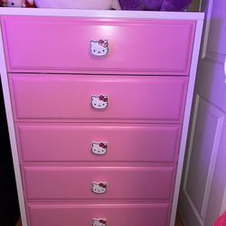 Hello Kitty Dresser