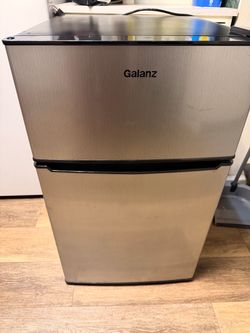 Galanz Mini Fridge with Freezer