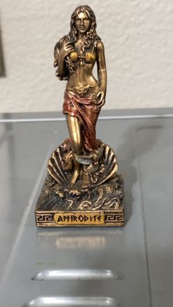 Veronese Aphrodite Miniature Figurine (Please Read Description!) [PENDING SALE!]