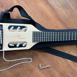 Traveler guitar ultra light classical/nylon string