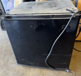 Mini- fridge