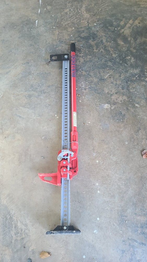 Farm Jack 8,000 pound capacity