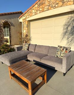 Free Delivery Gray Sectional Couch w Chaise