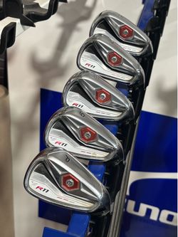 Taylormade R11 Golf Iron Set