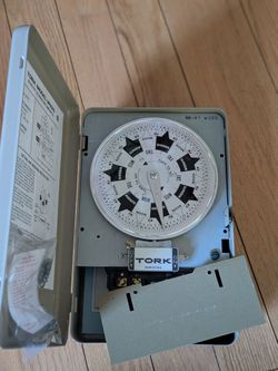Tork W220 Indoor Seven-7-Day Calendar Dial Time Timer Switch