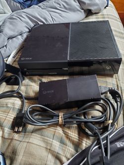 500gb Xbox One & Wireless Controller