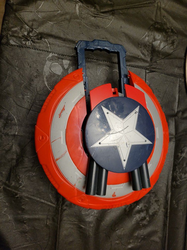Captain America Shield (Nerf) 