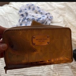 Michael Kors Metallic Wallet 