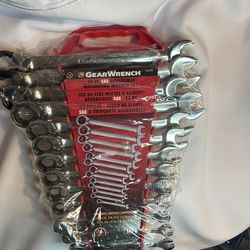 GEARWRENCH 13 piece