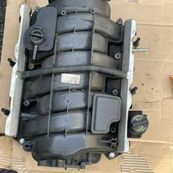 2012 5.7 Intake Manifold And 2006 4.7 Jeep Intake Manifold 