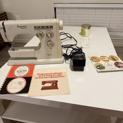 Husqvarna Viking 6020 Sewing Machine – Working – With Case & Manuals – Made in Sweden