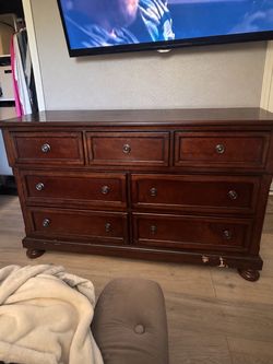 Wood dresser set