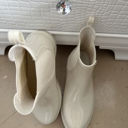 Steve Madden Boots 