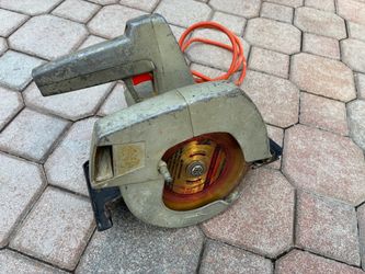 Skil Saw includes blade