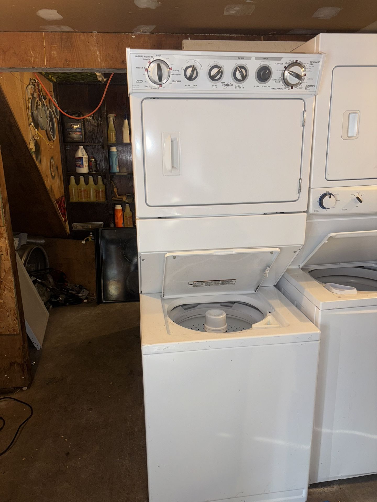 Whirlpool Laundry Unit On Good Working Condition