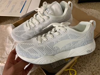 One mix running shoes size 7