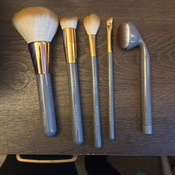 Chique Pro Makeup Brush set 