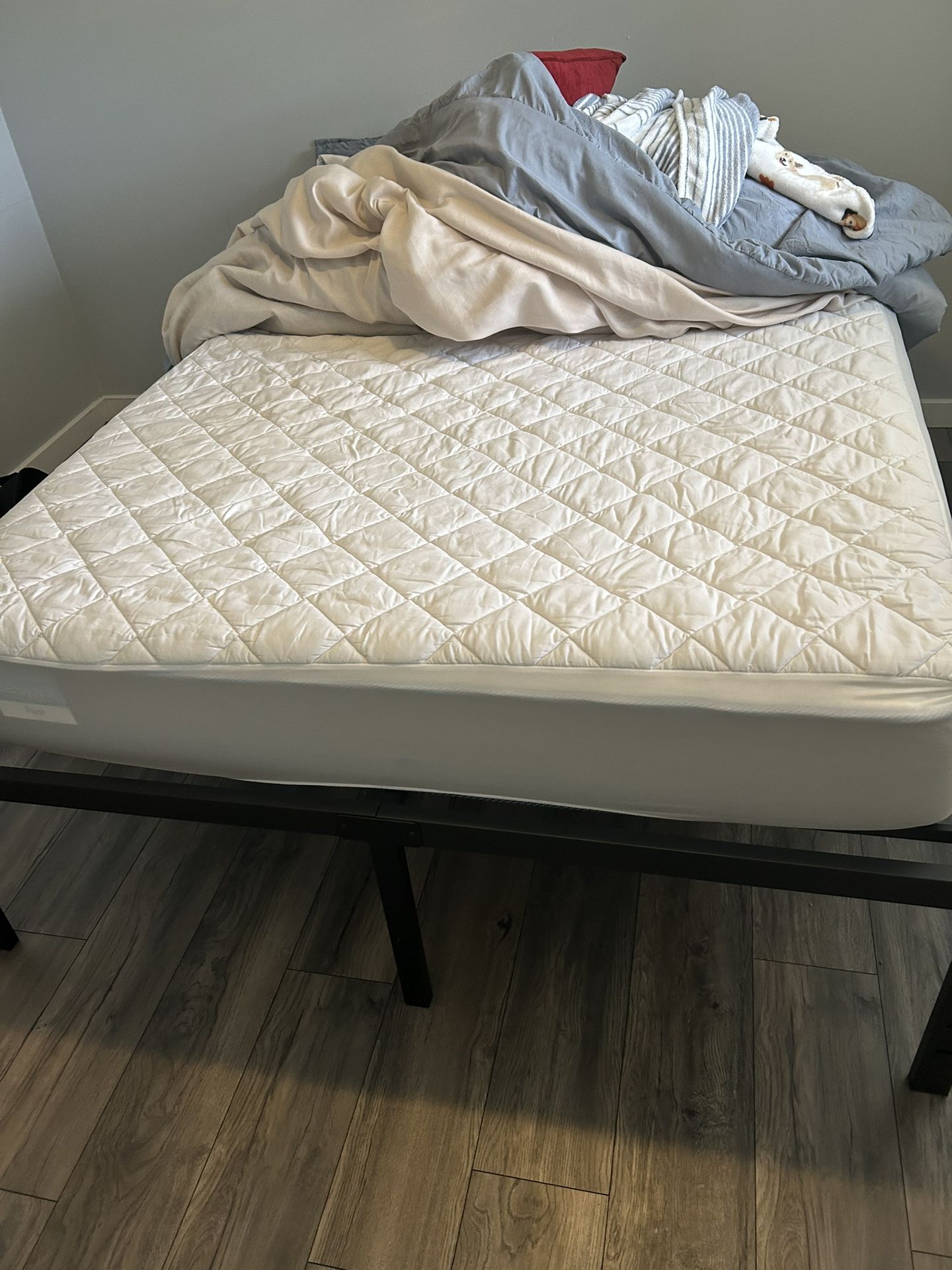 Free Queen Size Bed With Box Spring And Mattress
