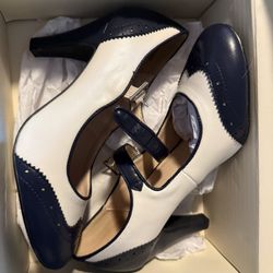 New Women J Adam’s Heels 8.5 
