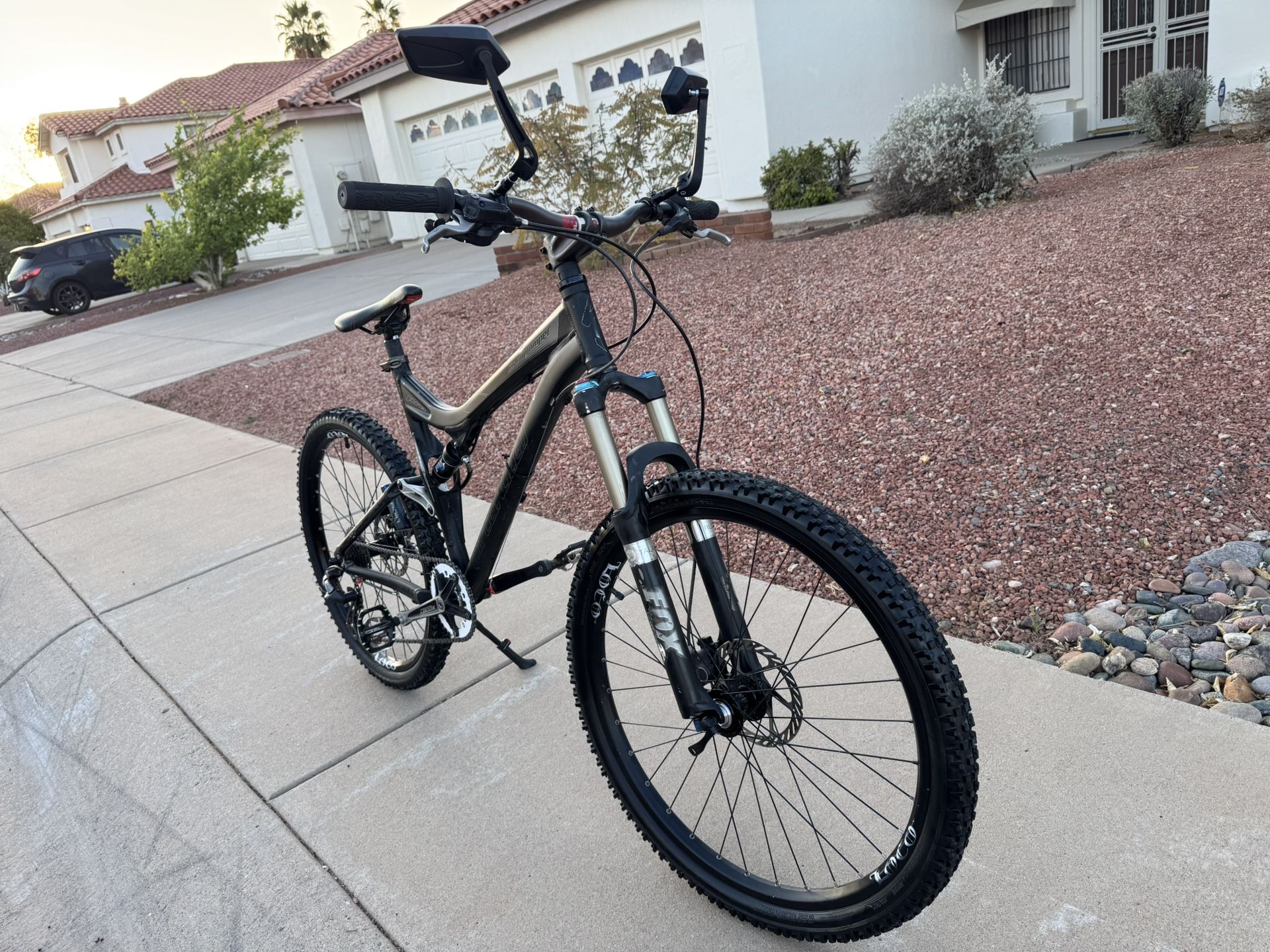 2014 Specialized stunt jumper Fall Suspension