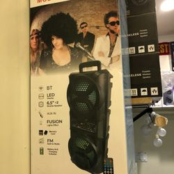 Rechargeable Speaker System - Bluetooth - Fm Radio 