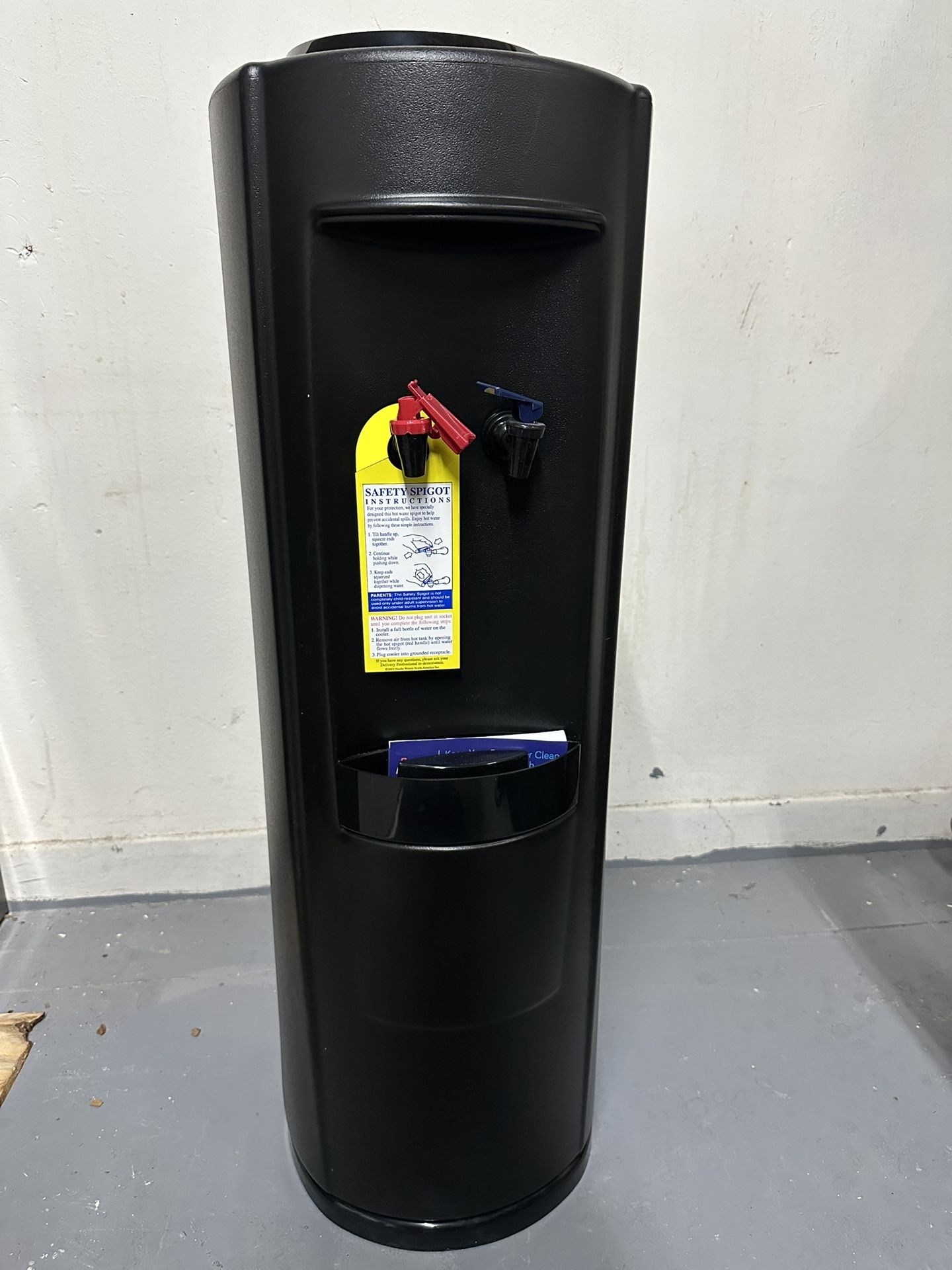 Oasis Water Dispenser