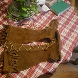 Vintage Moccasin BOOTS SIZE 6