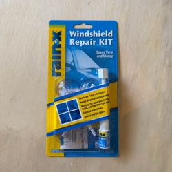 RainX Fix a Windshield Do it Yourself Windshield Repair Kit, for Chips, Cracks, Bulll's-Eyes and Stars
