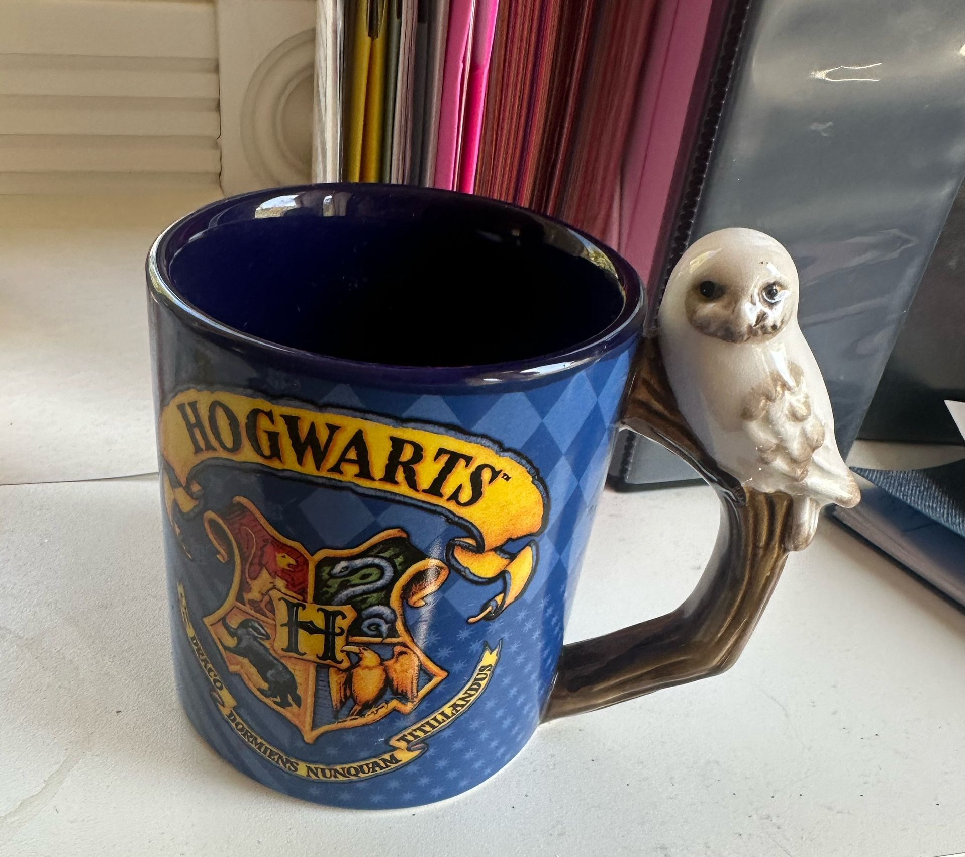 Harry Potter Hogwarts Crest Sculpted Handle Ceramic Mug