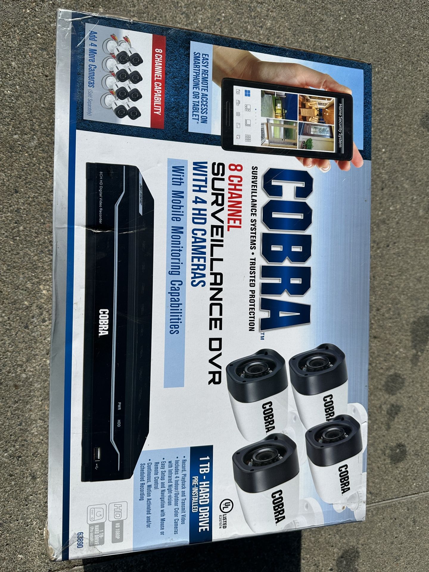 Cobra 8 Channel Surveillance DVR with 4 HD Cameras and Mobile