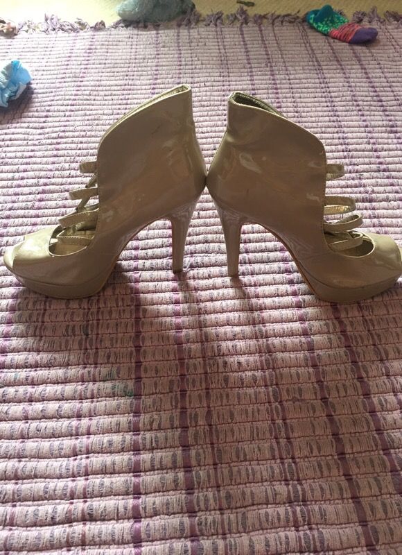 Women's Beige Heels size 7