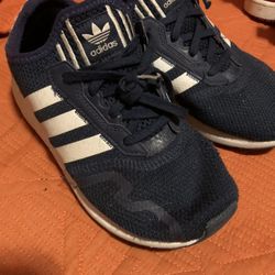 Adidas Kids Size 2.5