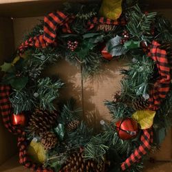 Holiday Decorations🎄