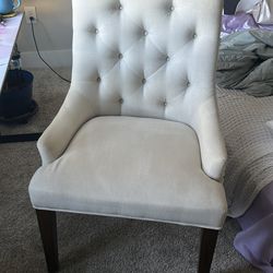 Accent chair