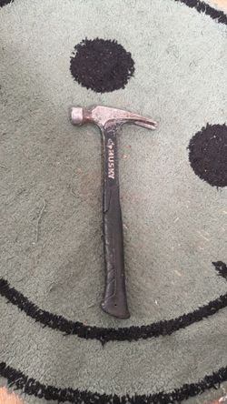 Used Husky steel rip claw hammers