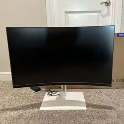 NZXT Canvas 32Q Curved Monitor
