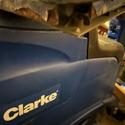 CR28 Boost Rider Auto scrubber