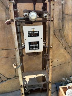 Wayne &/or Bennett gas pump and parts