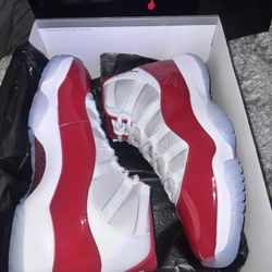Jordan 11 Cherry 