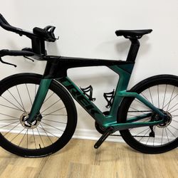2024 Trek Speed Concept SLR 9